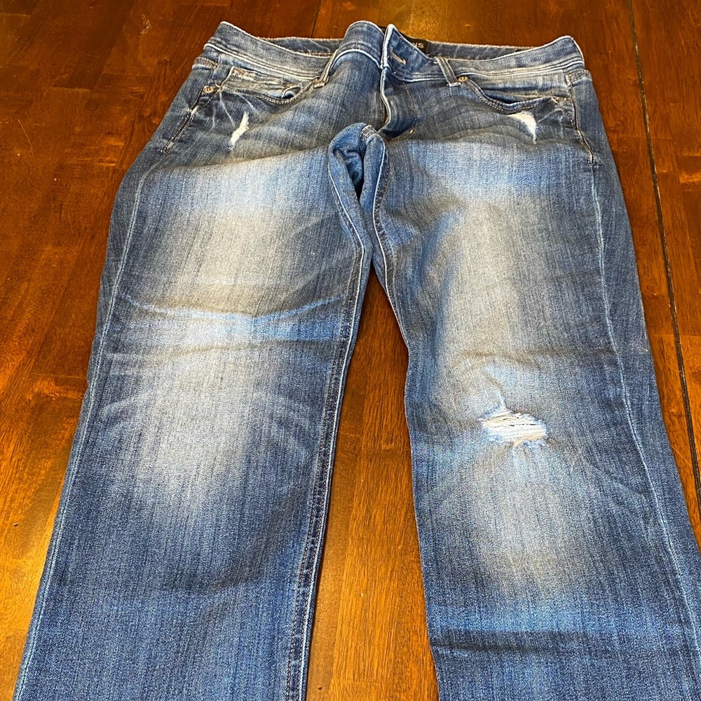 Express distressed cropped jeans